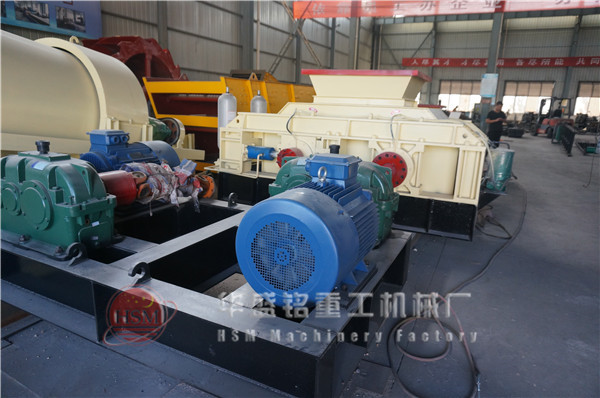 對(duì)輥破碎機(jī)發(fā)貨圖